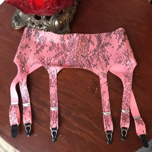 Atsuko kudo latex - Picture 2 of 4